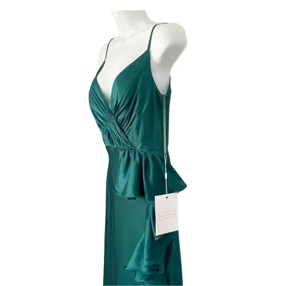 NWT Mac Duggal Satin Ruffled Asymmetrical Gown size 8 - Picture 3 of 9